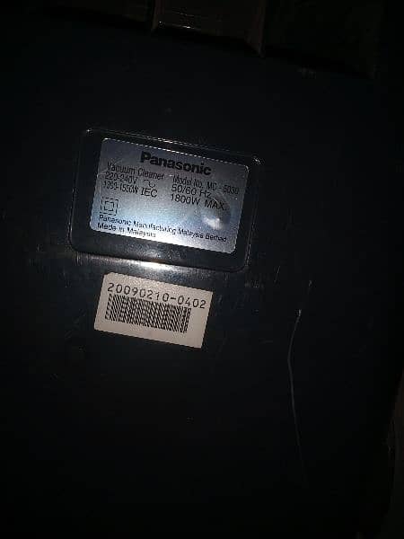 Panasonic company ka vacuum cleaner ha all ok 5