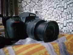 Nikon D3400 with 18-55 Lens (charger and bag)