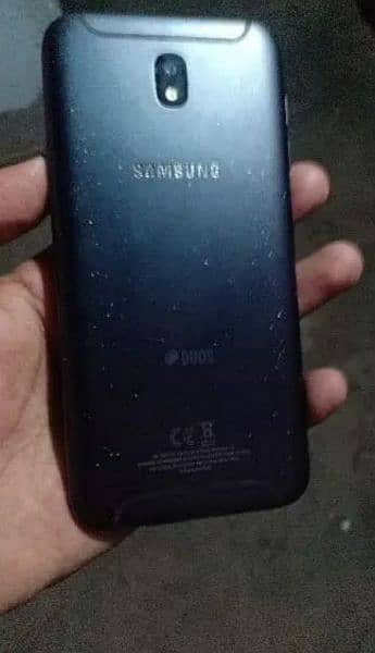 Samsung Galaxy J7 Pro 3/32 1