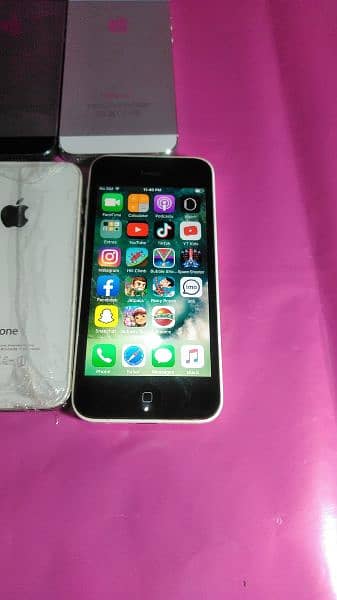 iphones 5 , 5s . . . 6500 ,(, , 7 (non pta) 10/10 condition 1