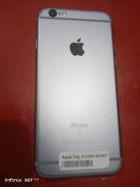 iphones 5 , 5s . . . 6500 ,(, , 7 (non pta) 10/10 condition 8