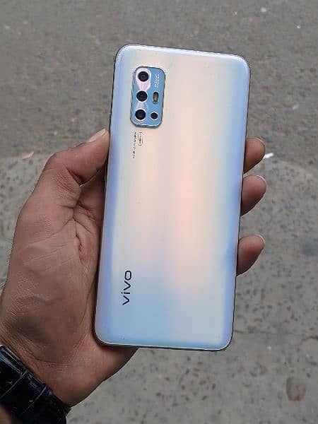 Vivo V17 0