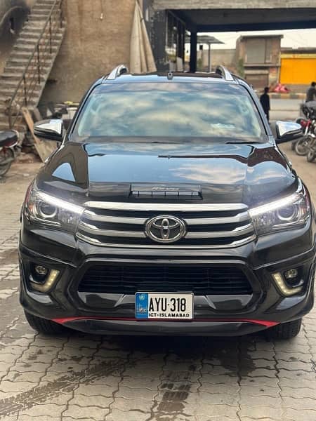 Toyota Helix Revo v 2020 Model Contact On Whatsap 5