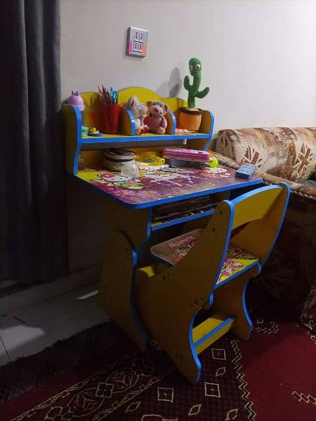 study table for kids 4