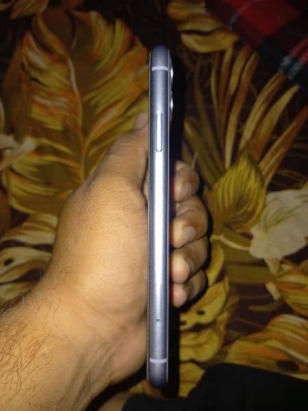 Iphone 11 for sale 2