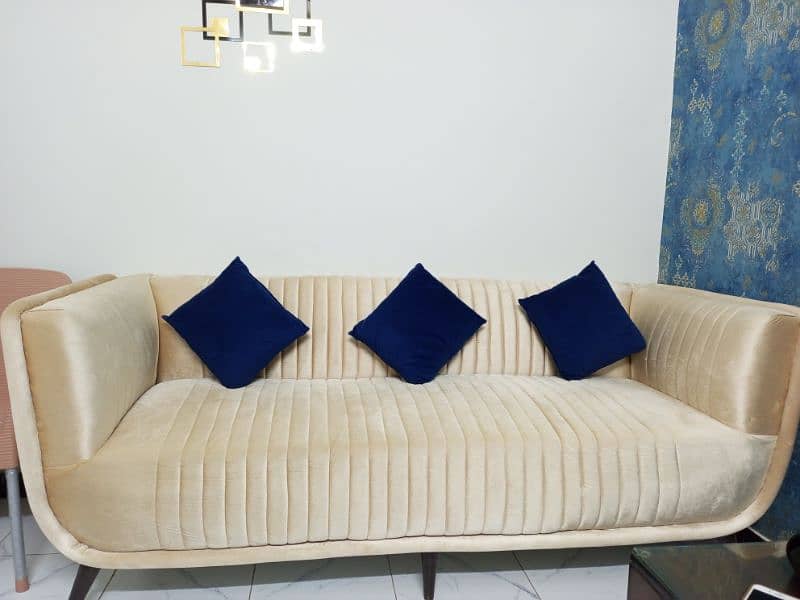 New 5 seater sofa set with cushions 0