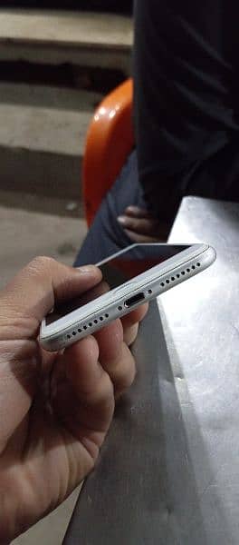 Iphone 8+ 4