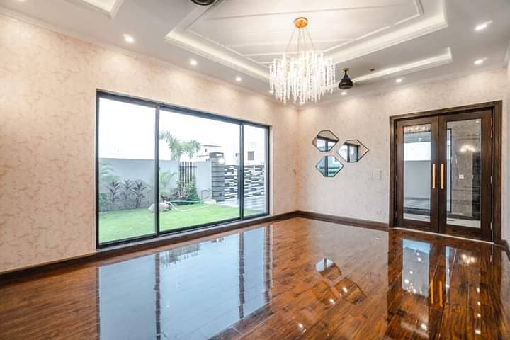 10 Marla Modern Bungalow Available For Rent In DHA Phase-6 Park View Lahore Super Hot Location 12