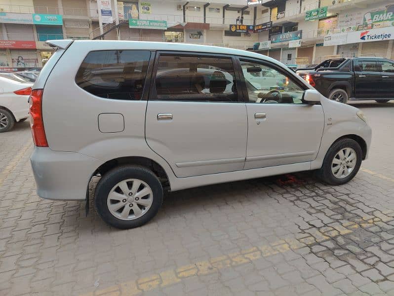 Toyota Avanza 1.5 Total Genuine Family Car 2