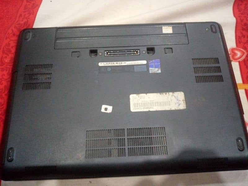 Dell laptop coria 5 4th generation hhd hard 160gb 5