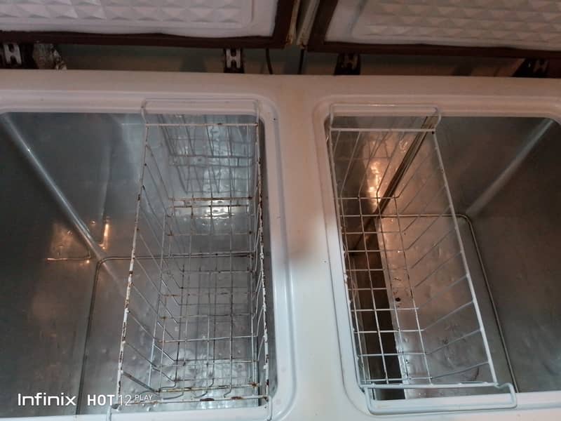 Dawlance used deep freezer,in good working condition, size width 2ft l 3