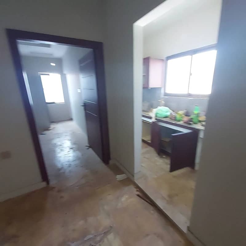 1 bedroom with bath for single person only for rent 10k 5