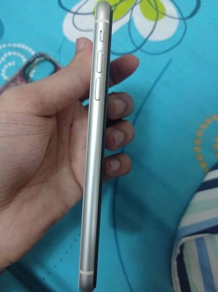 Apple Iphone 11 for sale Non PTA 2