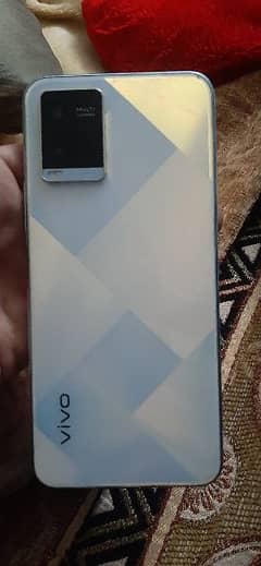 I am selling this because I want new mobile