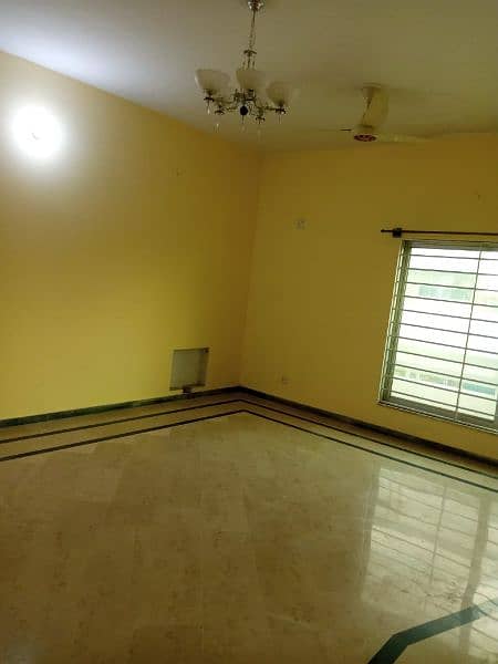 Upper portion for rent 7