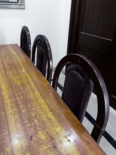 6 Chair wooden dining table newly poshished and polished 4