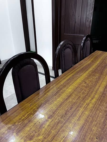 6 Chair wooden dining table newly poshished and polished 5