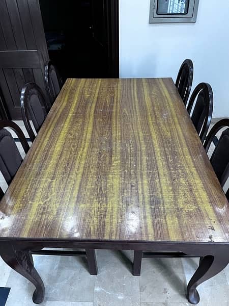 6 Chair wooden dining table newly poshished and polished 6
