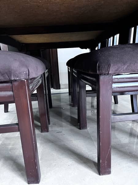 6 Chair wooden dining table newly poshished and polished 10