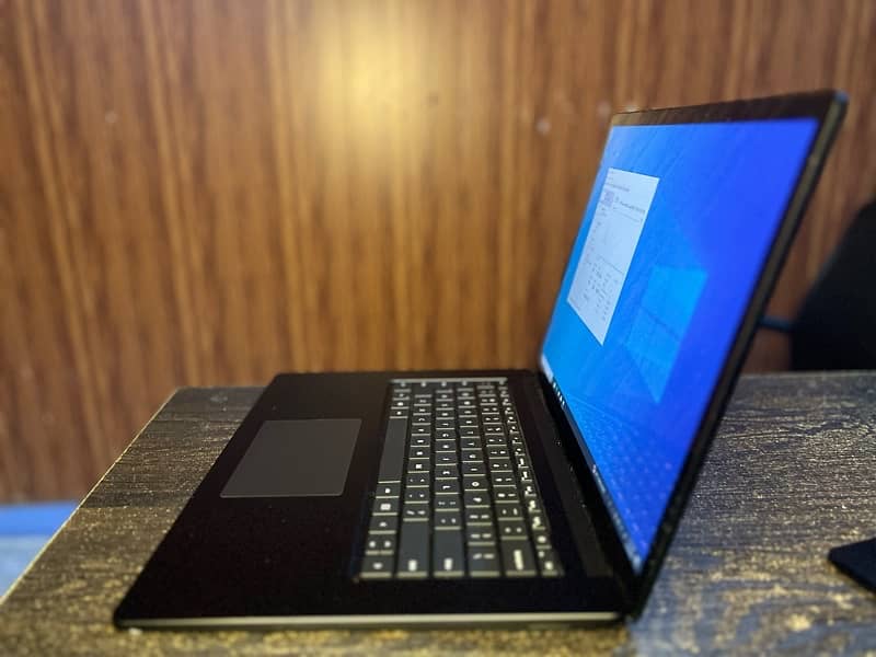 Microsoft Surface Laptop 4 Ci7 11th gen 16/512 6