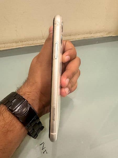 Iphone 11 Urgent sell 2