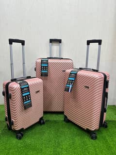 3PCS SET ANDEVERY TYPE OF SUITCASES AVAILABLE ON VERY REASONABLE PRICE 0