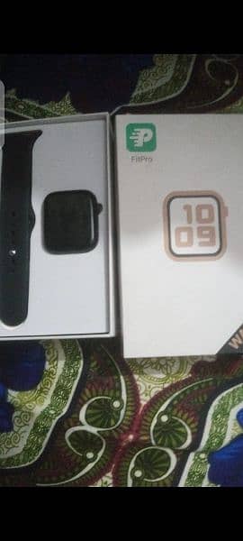 T500 Smart Watch 10/10 condition. 2