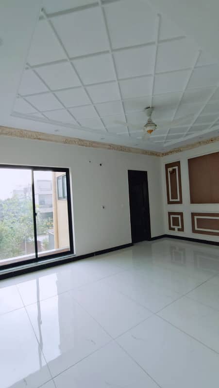 10 Marla Facing Park Next To Corner House For Sale Opp Dha Phase 5 M Extension 3