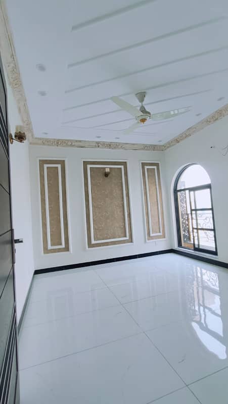 10 Marla Facing Park Next To Corner House For Sale Opp Dha Phase 5 M Extension 24