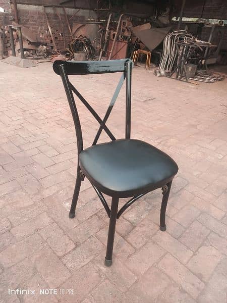 beautiful dining chair and table available 5