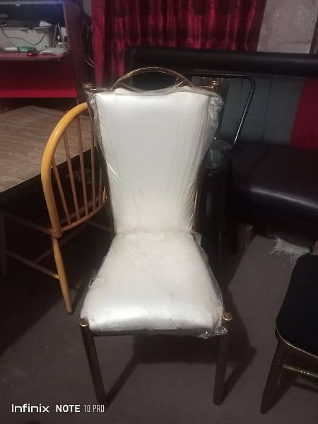 beautiful dining chair and table available 12