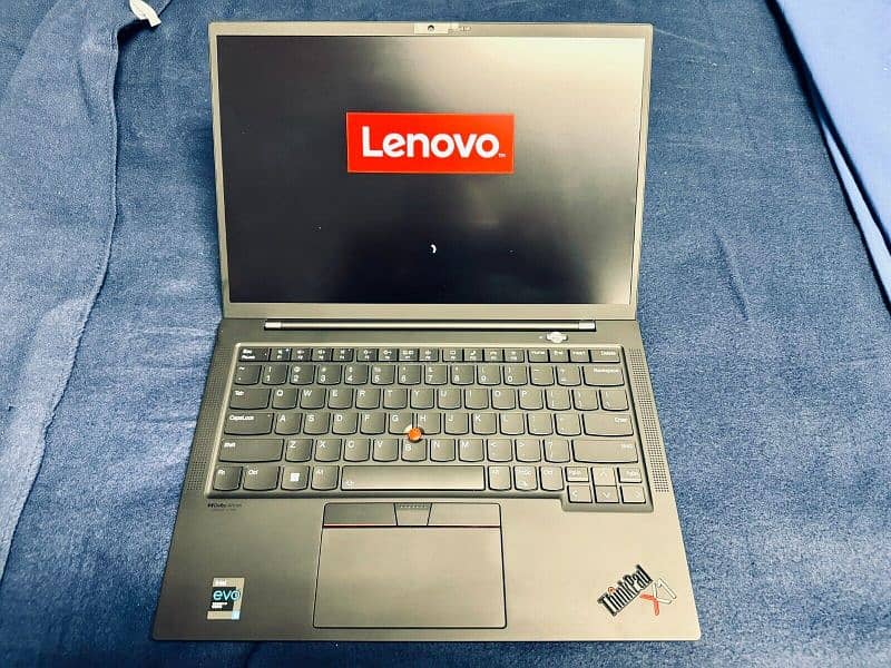 Lenovo ThinkPad X1 Carbon Gen 9 Ultra Slimmest 
light weight 10
