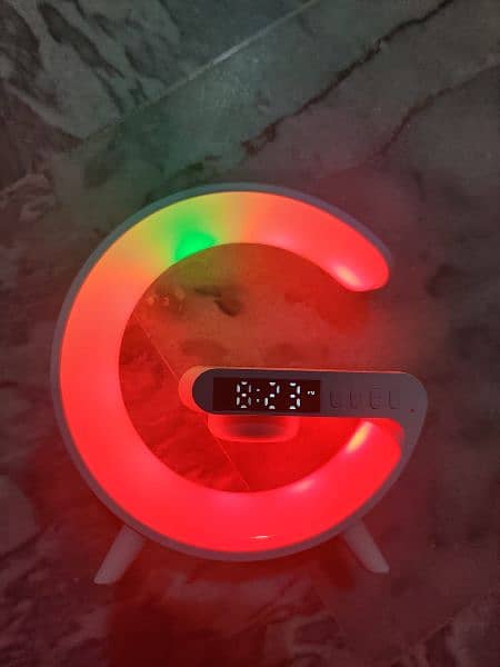 Multifunctional wireless charger + speaker + 7 colours light 5