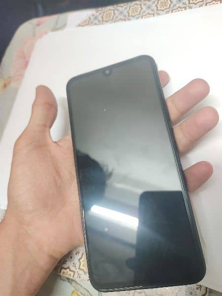 Infinix note 11 6gb+128gb /Box with genuine charger 3
