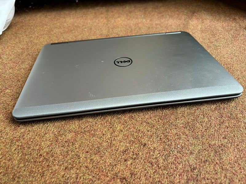 selling my personal laptop with very reasonable price,lets deal in ib 2