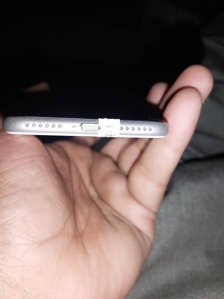 iphone SE 2020 64 gb PTA Approved 2