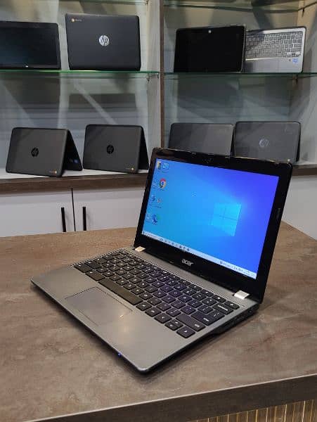 Acer C720 Laptop 1