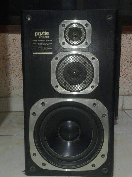 3 speakers best quality price 30000 by Toshiba pioneer 4