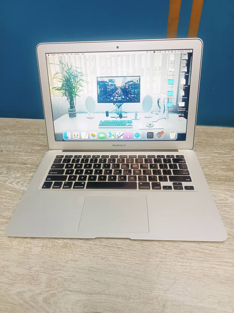 MacBook Air 2015 core i5 0