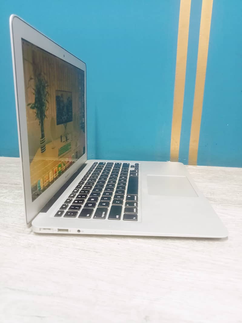 MacBook Air 2015 core i5 1