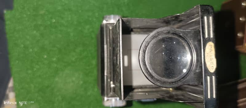 Yashica 635 vintage Camera 6