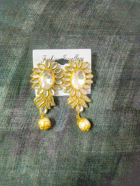 Handmade Kundan Earrings For Fashionable Look 3