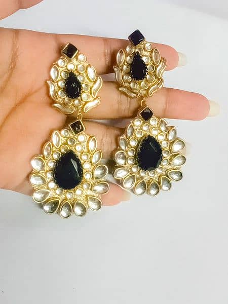 Handmade Kundan Earrings For Fashionable Look 7