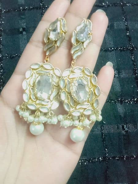 Handmade Kundan Earrings For Fashionable Look 9