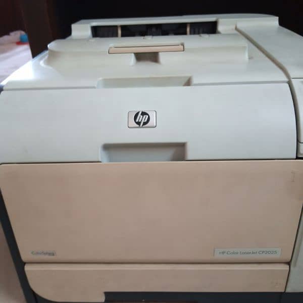 HP colour laserjet cp2025 3