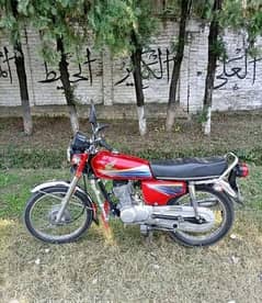 Honda CG 125cc model 2010 urgent for sale my WhatsApp 03326451498