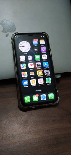 iPhone 11 pro (midnight green) JV 0