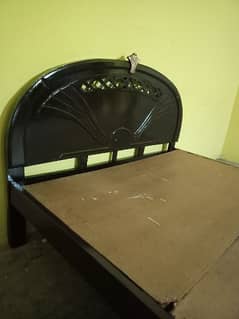second hand bed good condition new pulish