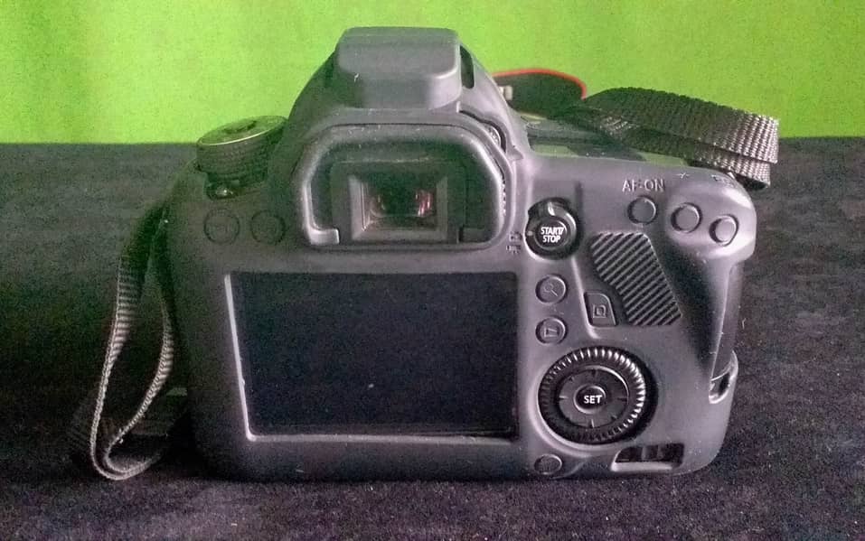 Canon 6d with 28-105mm lens very good condition 7