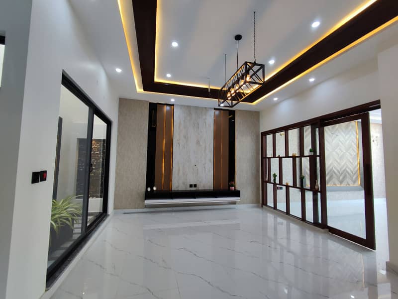 10 Mrla Designer House For Sale Royal Orchard Multan Near by Mosque 20